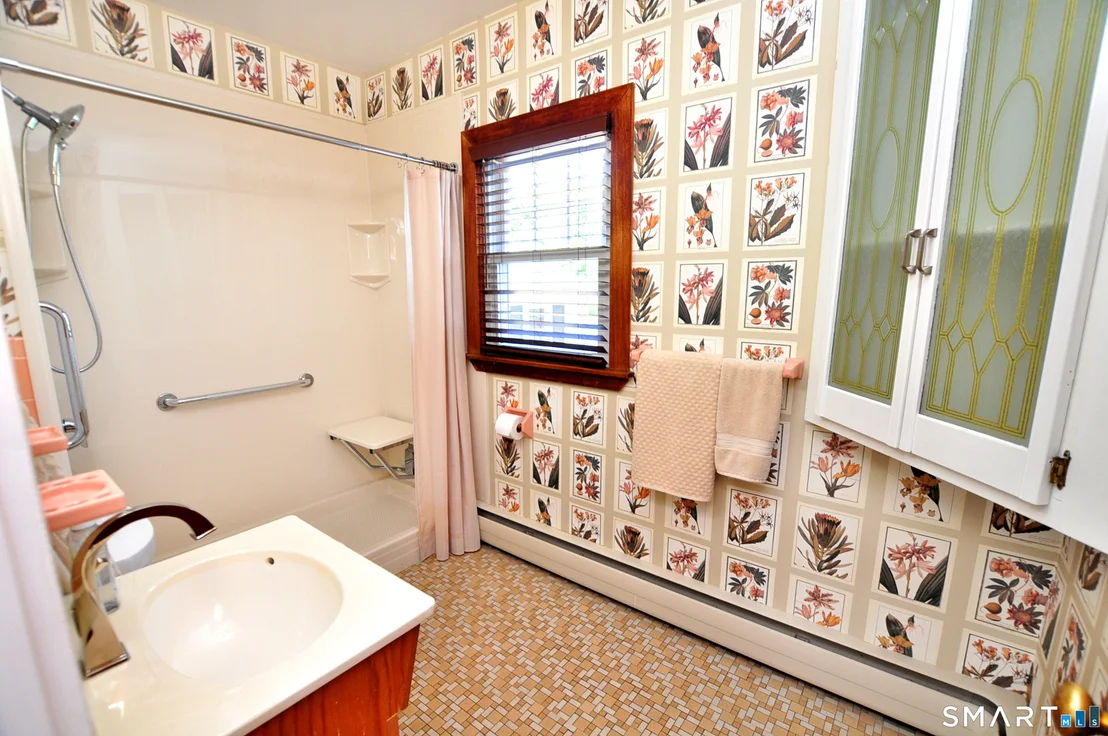 Photo of 304 Rood Avenue
