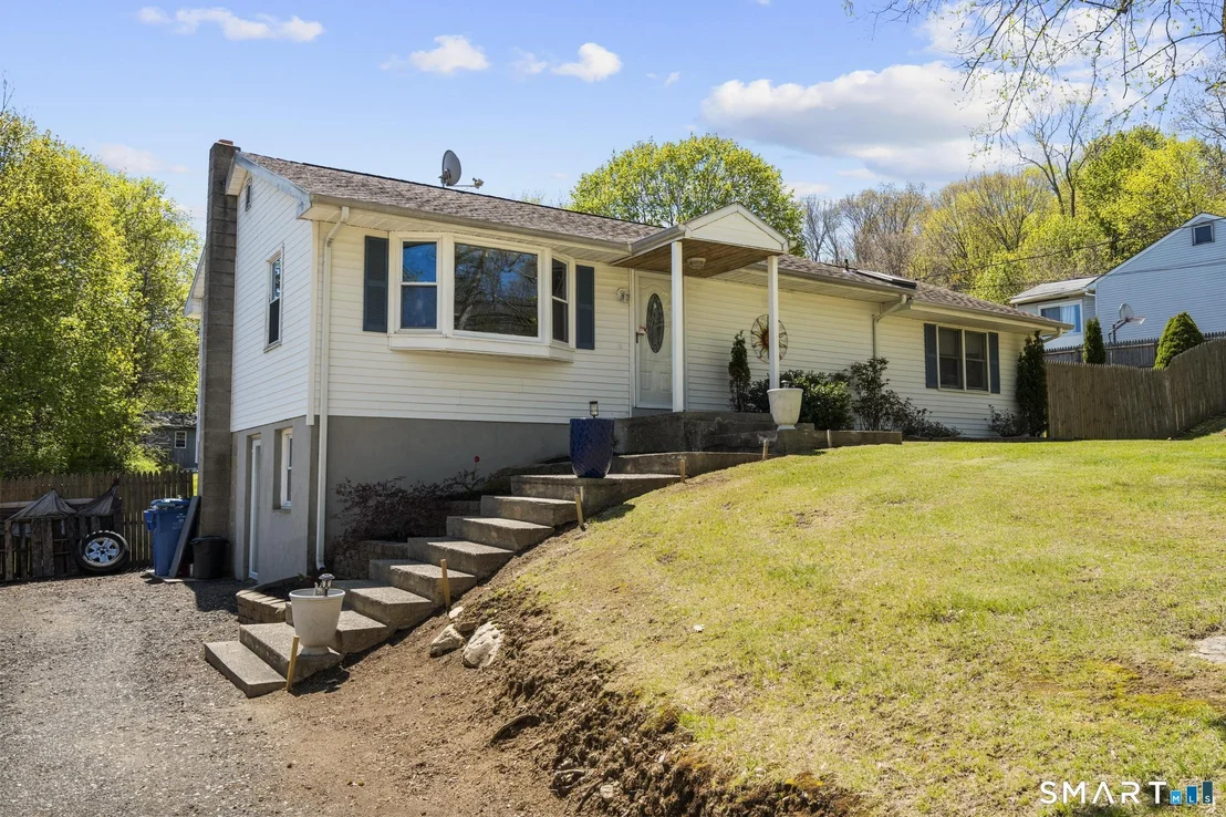 Photo of 10 Sharp Hill Road