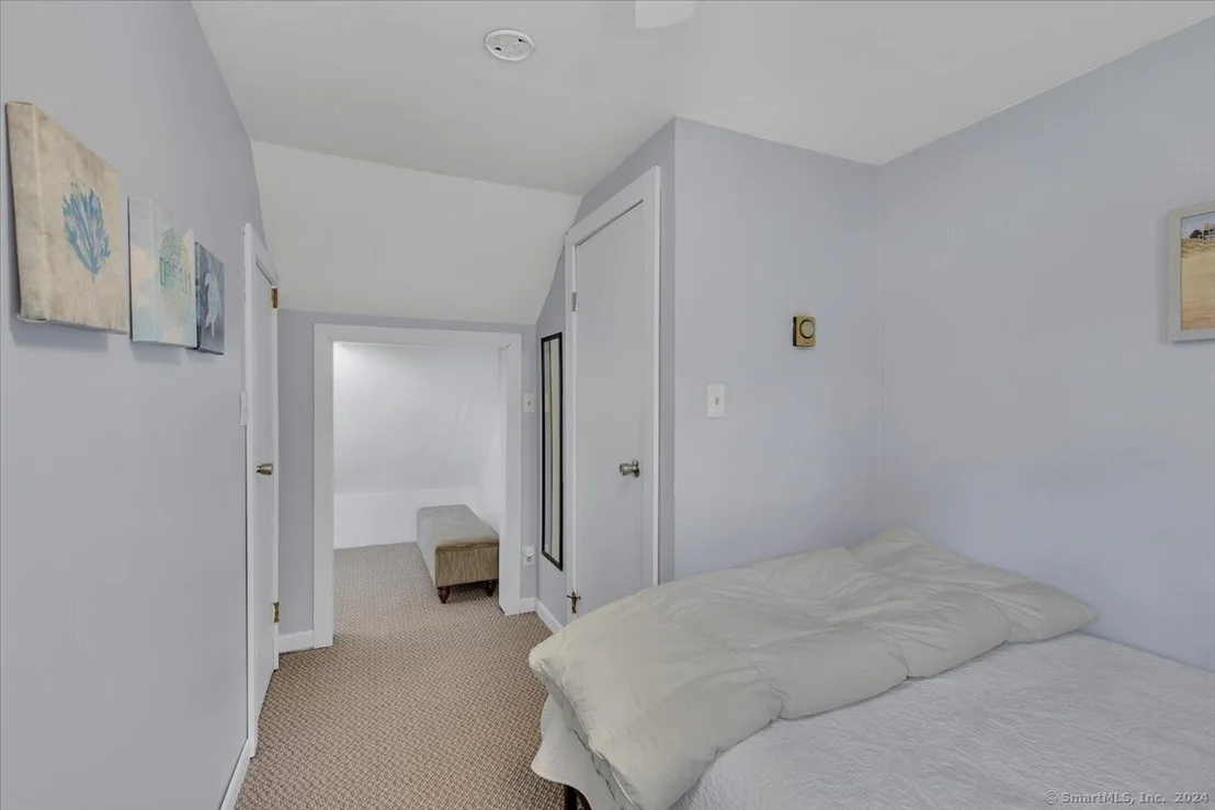 Photo of 117 Ross Avenue