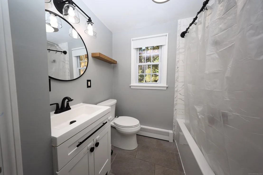 Photo of 39 Laura Drive