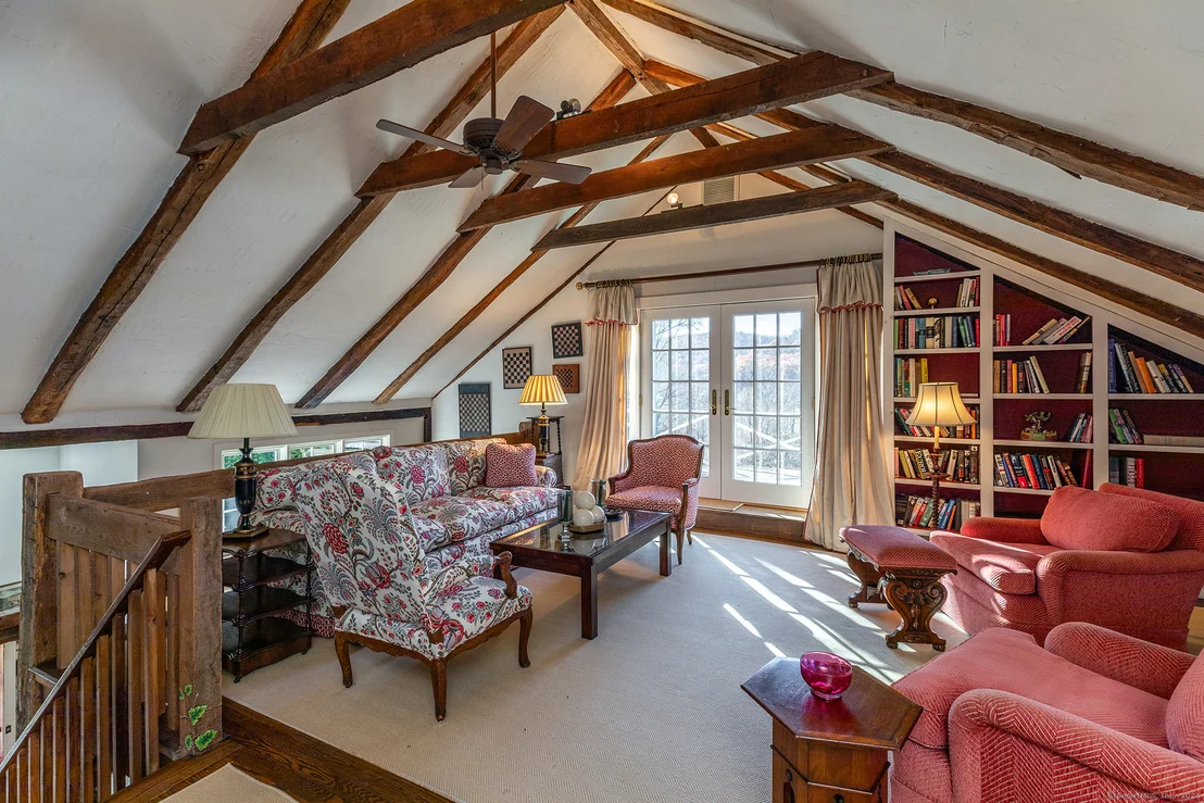 Photo of 409 Nettleton Hollow Road