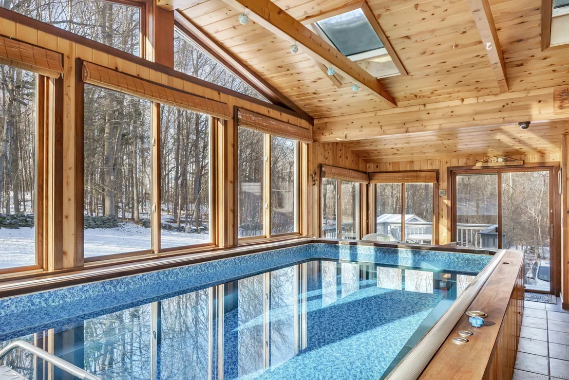 Photo of 6 Pinecrest Lane