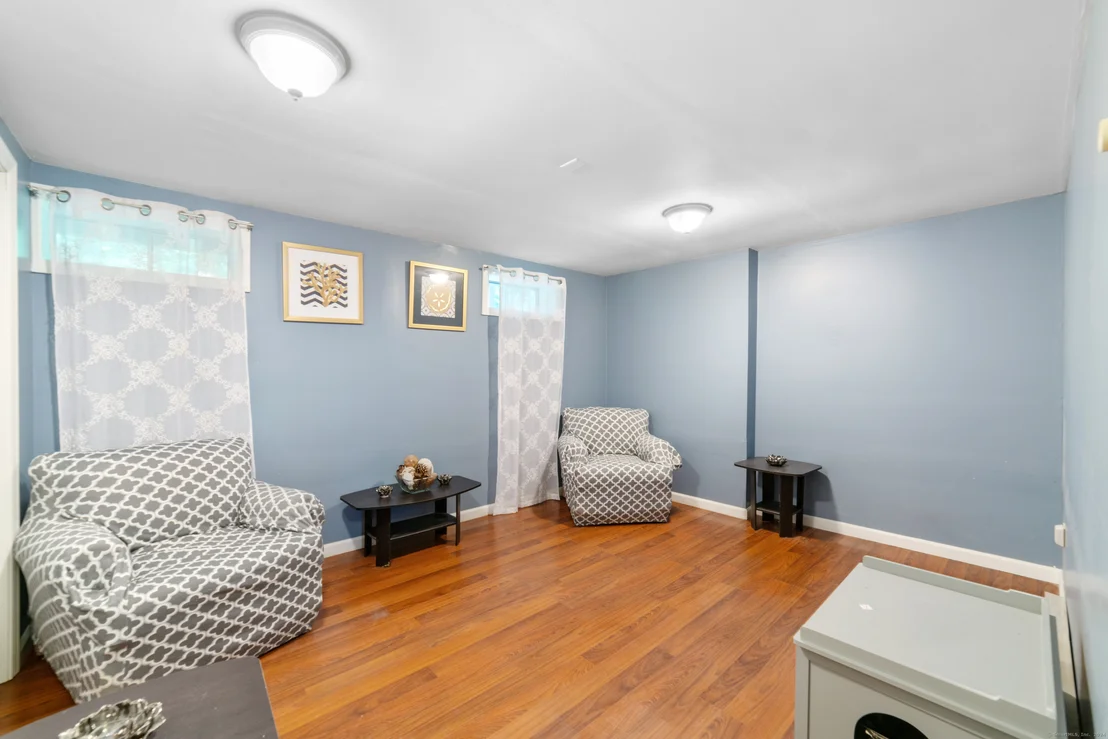 Photo of Unit APT68 at 19 Taft Point
