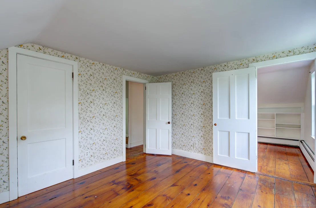 Photo of 12 Meadow Drive
