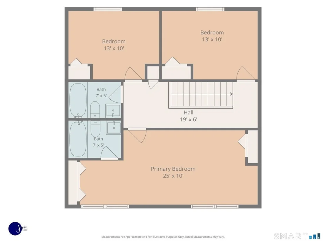 Photo of 30 Quaker Lane