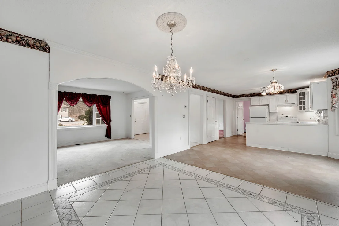 Photo of 60 Spindle Hill Road