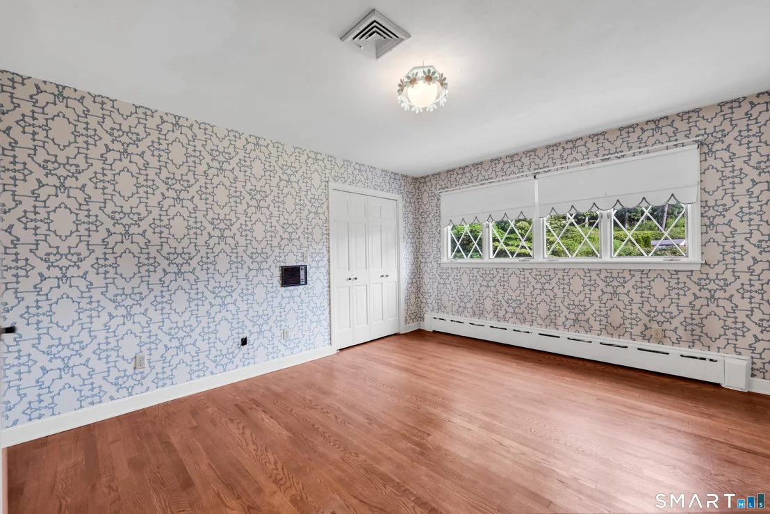 Photo of 232 Maybrook Road