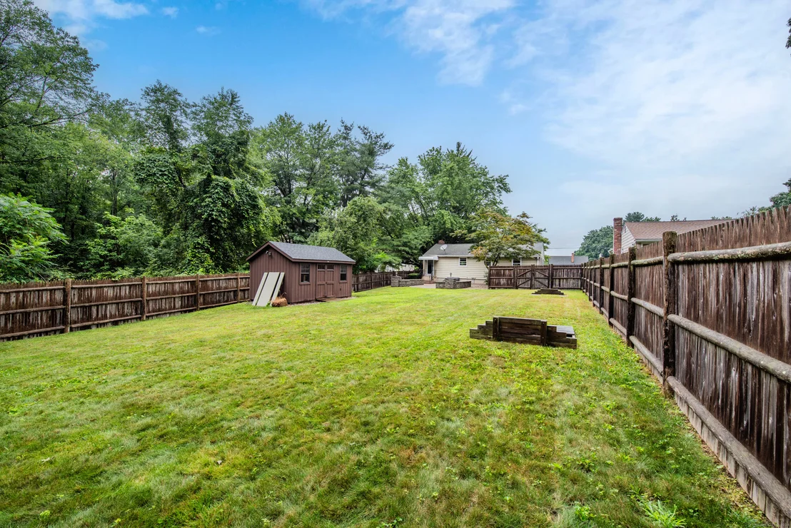 Photo of 1 Higgins Avenue