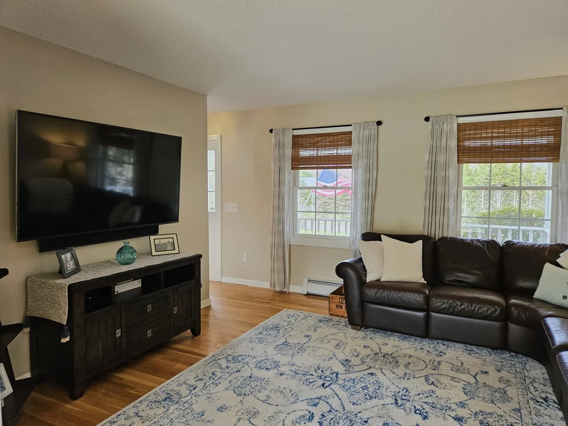 Photo of 28 Heron Hill Road
