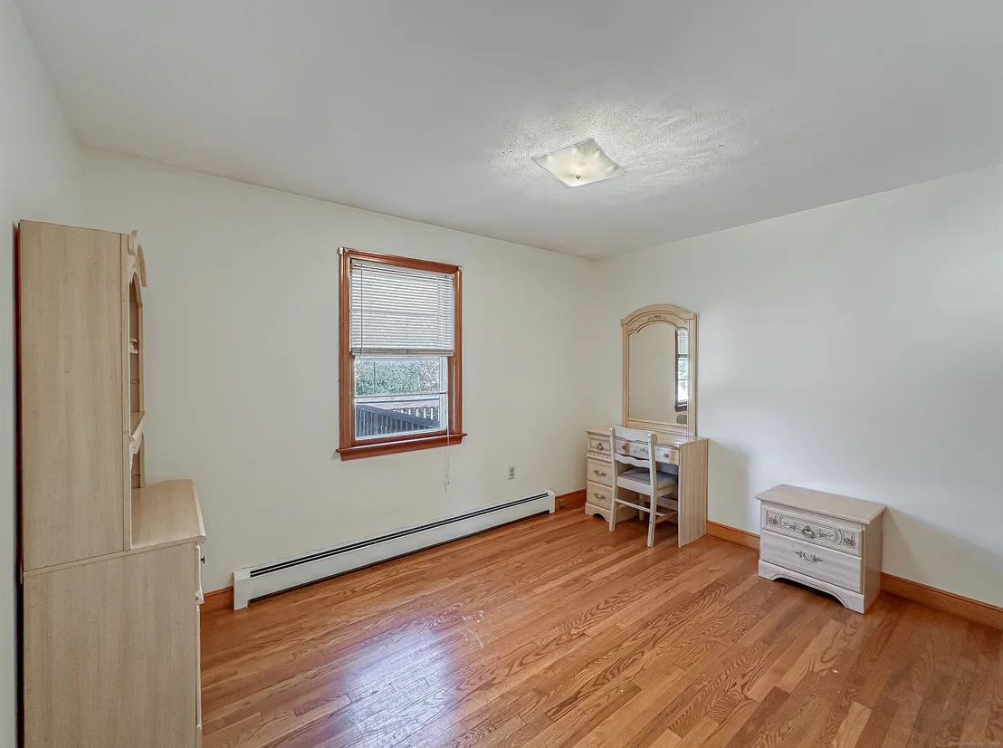 Photo of 379 Scott Road