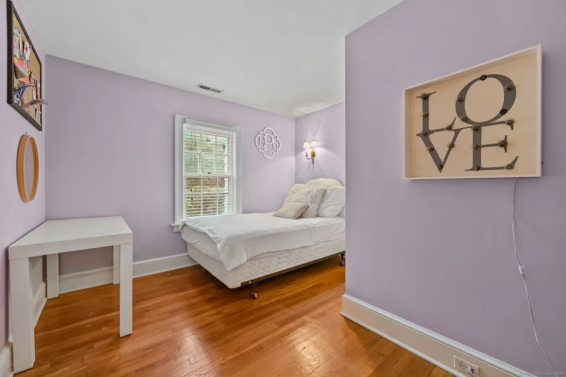 Photo of 330 Ridgefield Road
