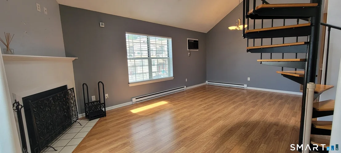 Photo of Unit 2 at 10 Taft Pointe