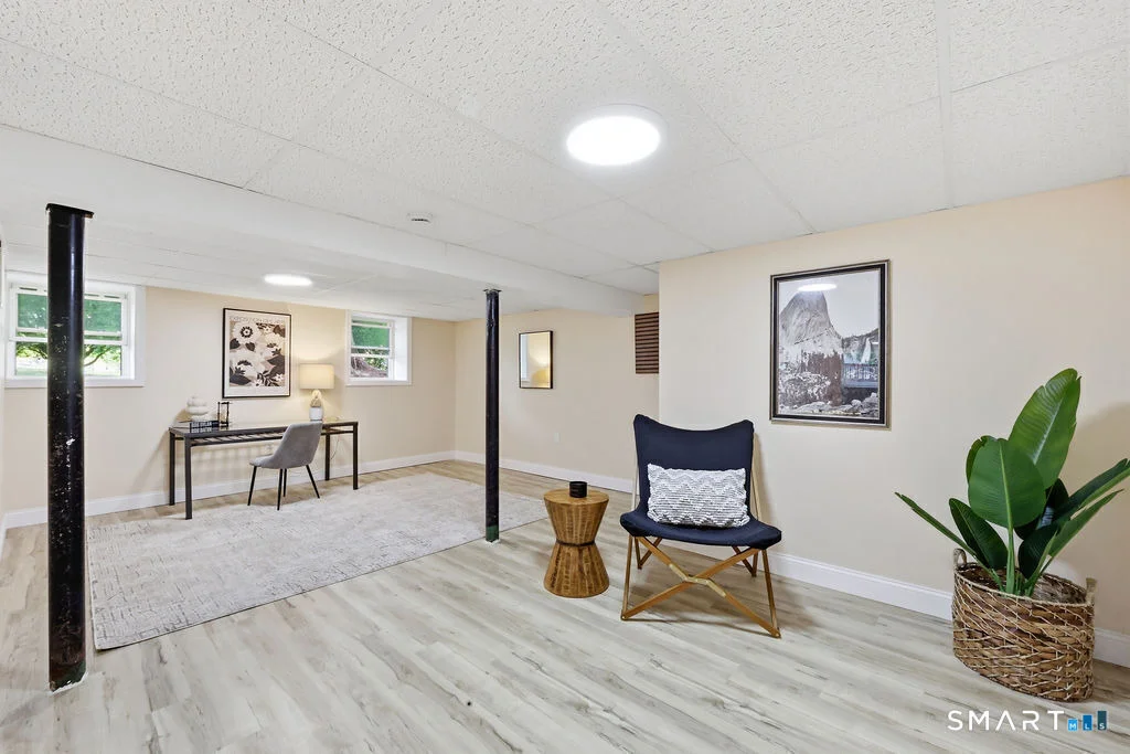 Photo of 445 Lincoln Drive