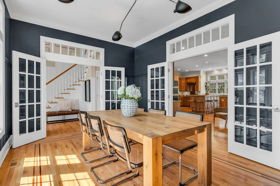 Photo of 101 Lynn Drive