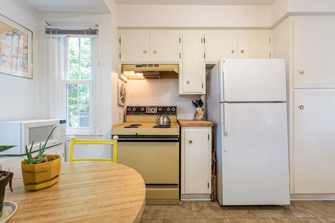 Photo of 9 Deepwood Drive