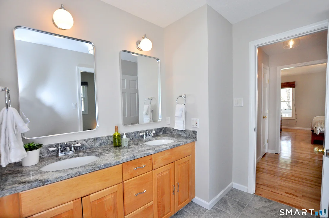 Photo of 98 Andrew Drive