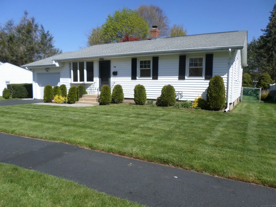 Photo of 14 Village Circle