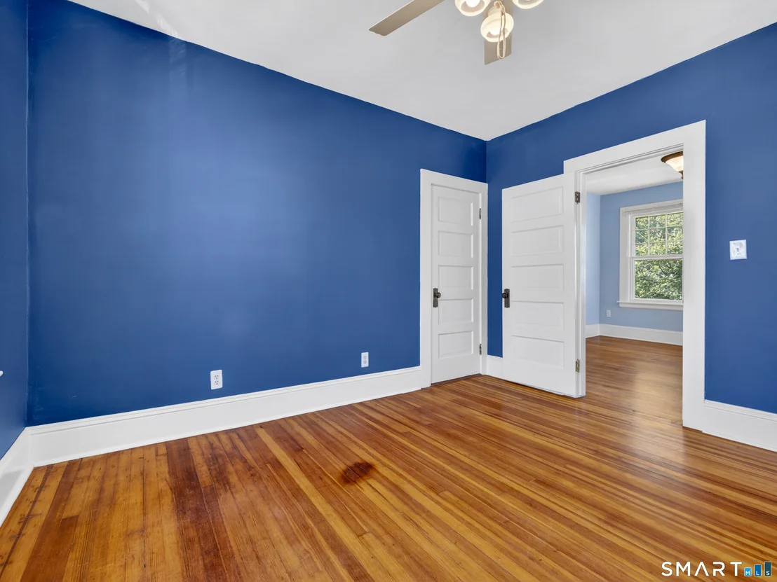 Photo of 43 Hedge Avenue