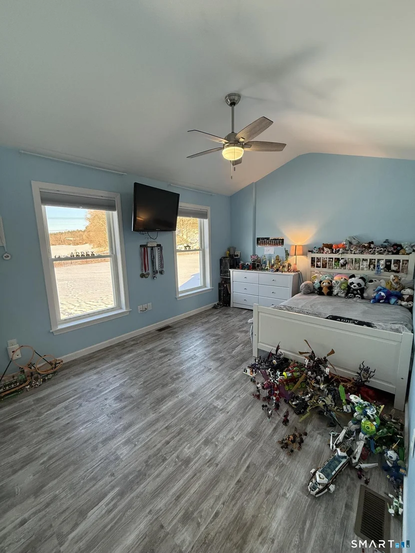Photo of 380 Mashentuck Road