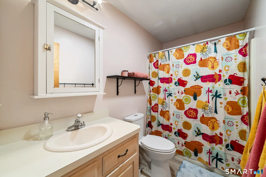 Photo of 168 Maple Avenue
