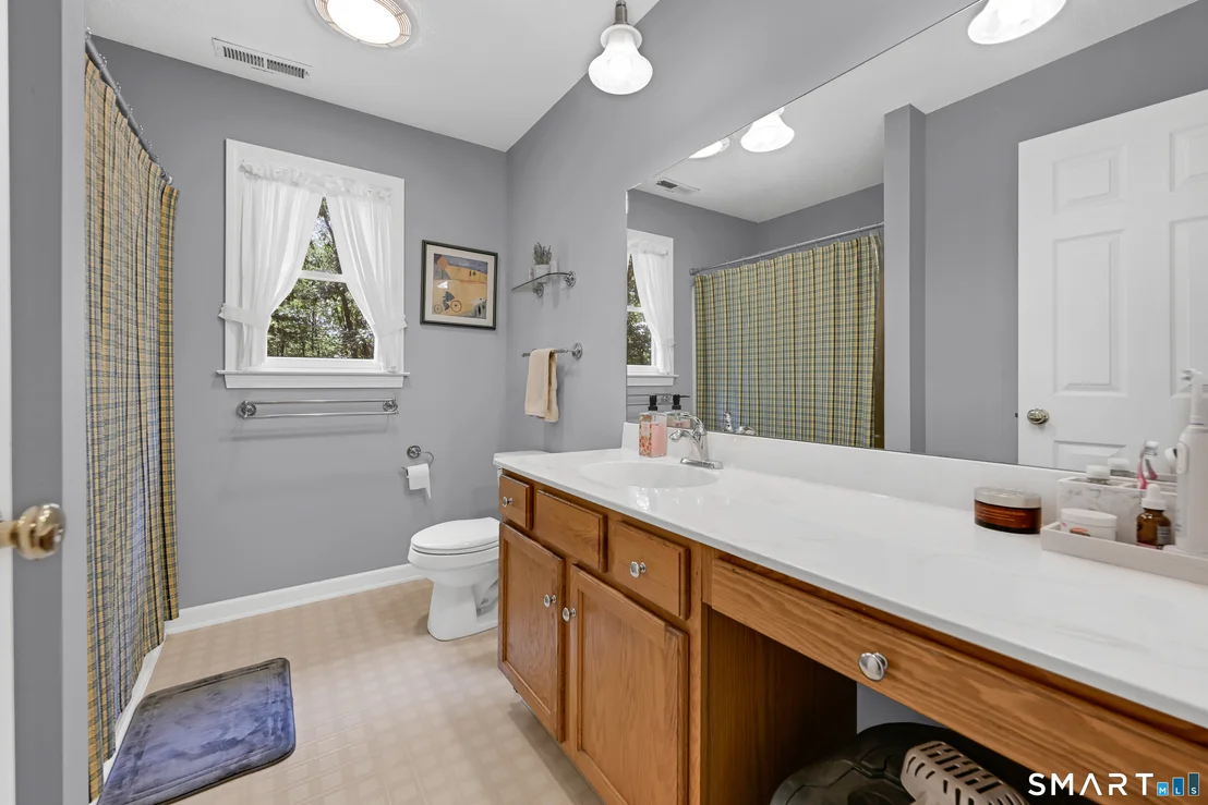 Photo of 107 Robin Drive