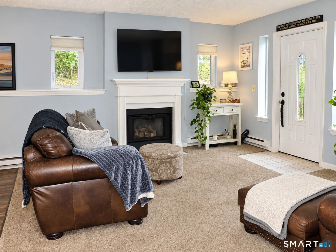 Photo of Unit 34J at 925 Oronoke Road