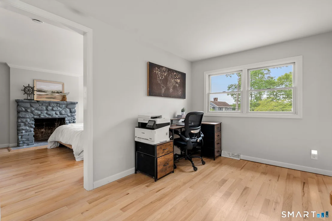 Photo of 440 Lakeview Drive