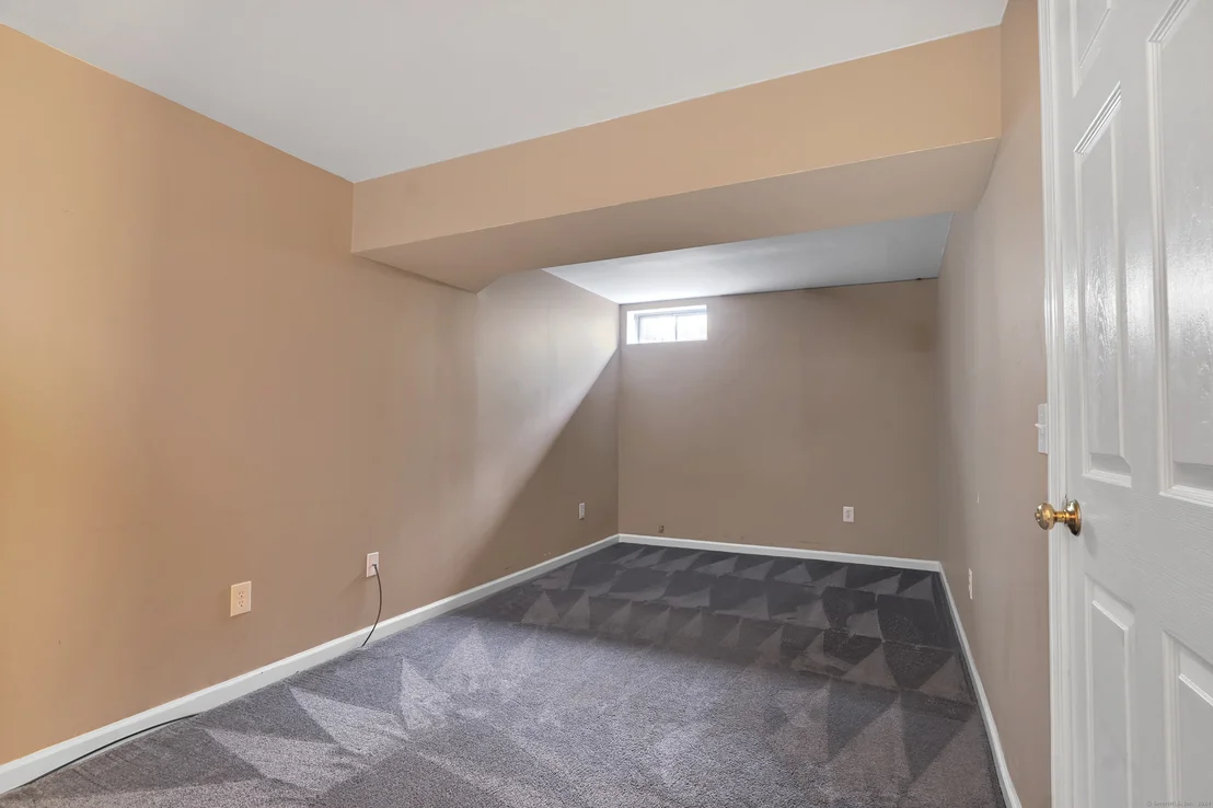 Photo of 65 Meadow Brook Road