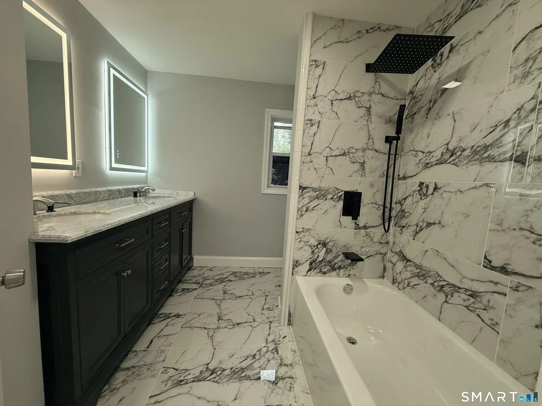 Photo of 62 Mowry Avenue