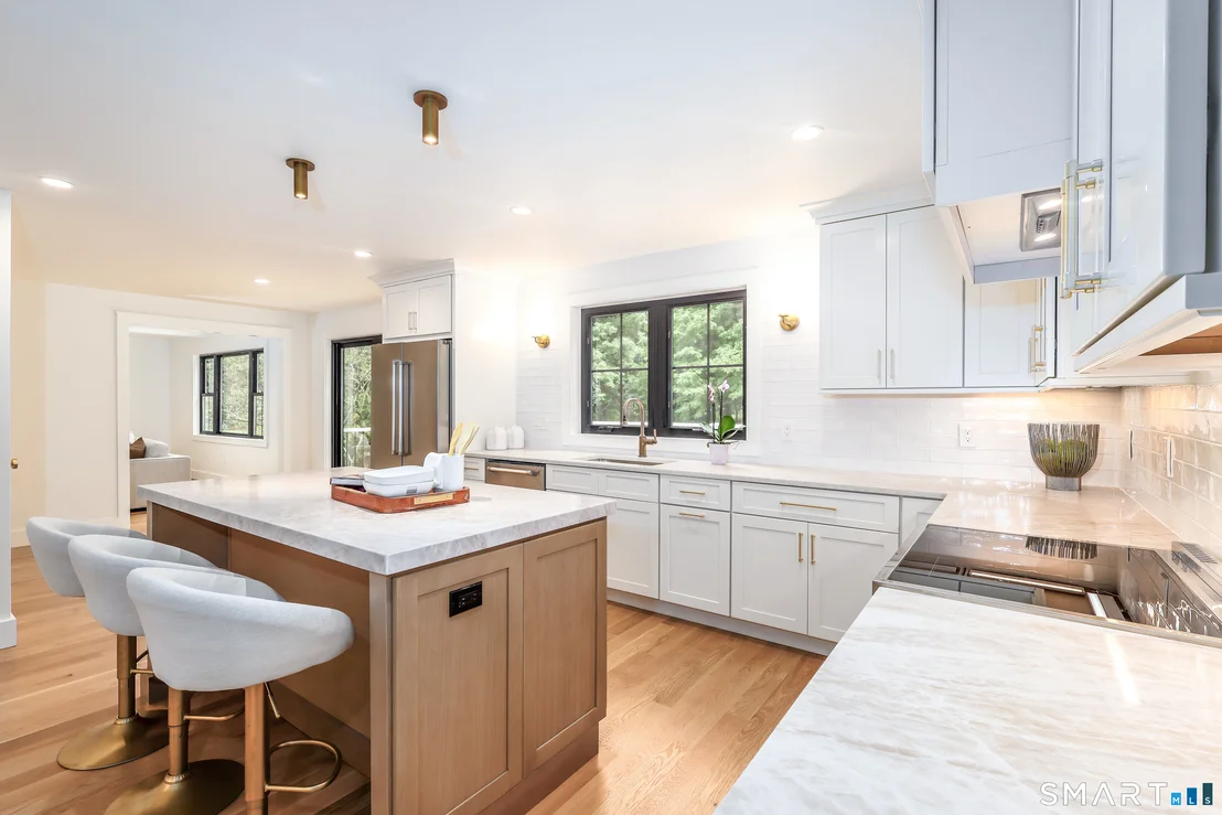Photo of 22 Beaver Brook Road