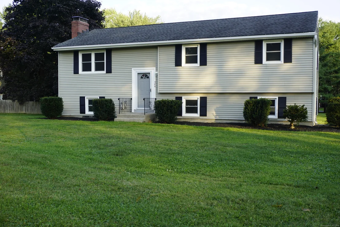 Photo of 586 Charles Street