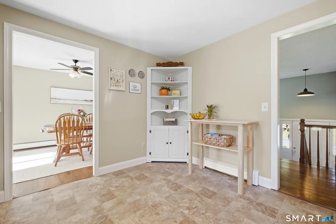 Photo of 775 Overhill Drive