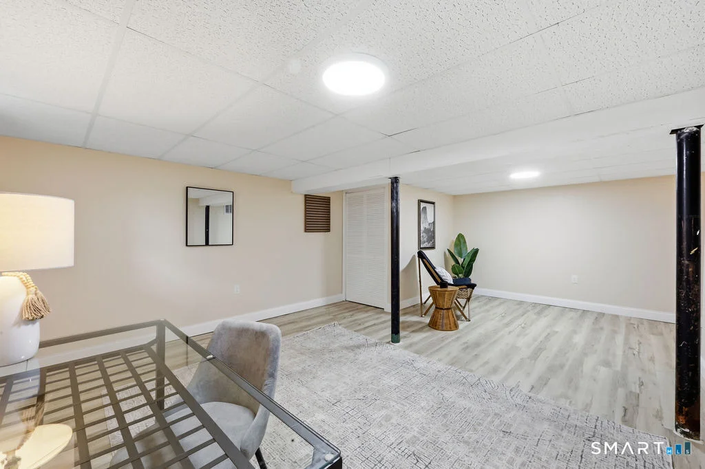 Photo of 445 Lincoln Drive