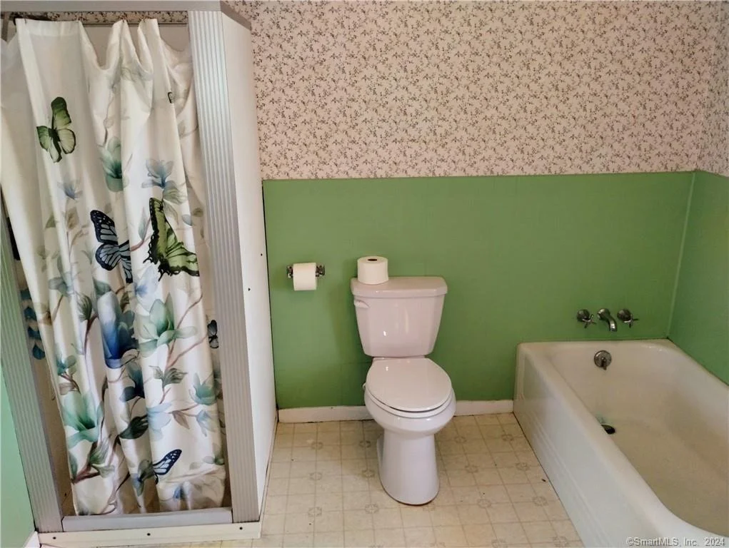 Photo of 448 Shore Road