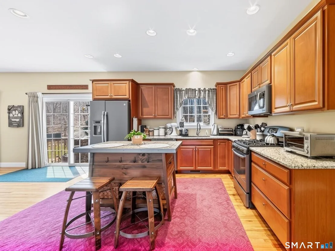 Photo of 18 Oakwood Drive