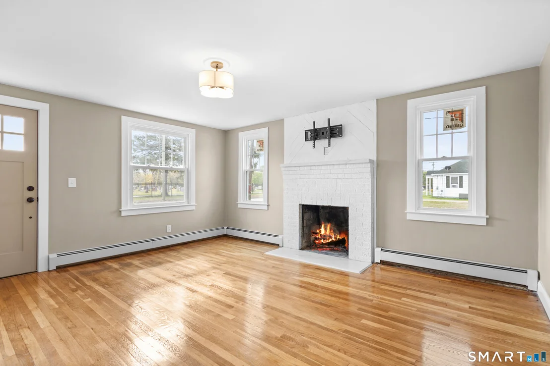 Photo of 395 Maple Street