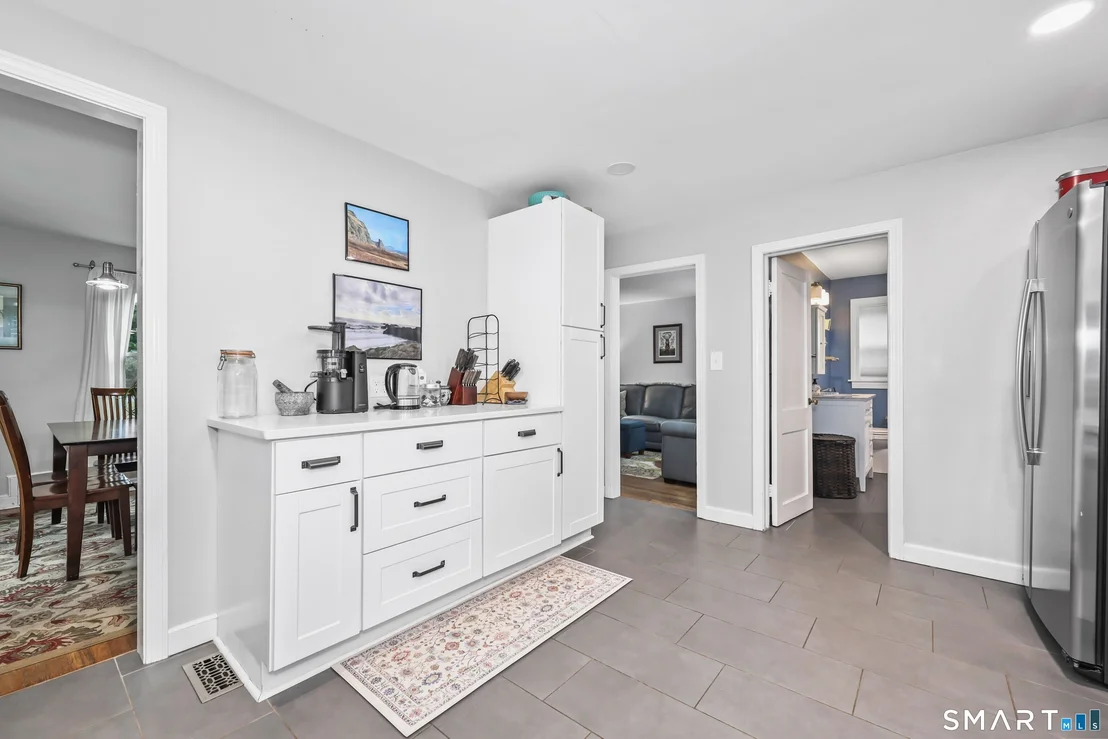 Photo of 124 Blackberry Hill Road