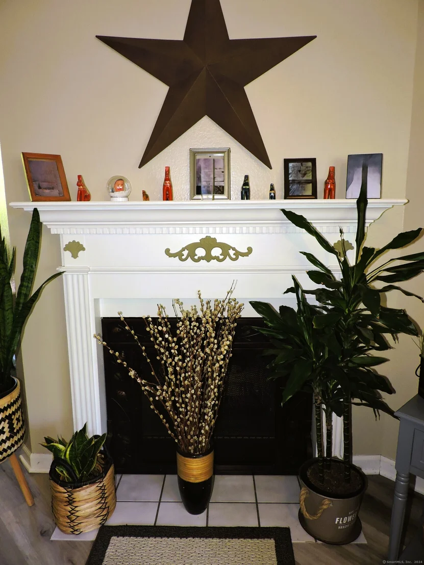 Photo of Unit 32C at 925 Oronoke Road