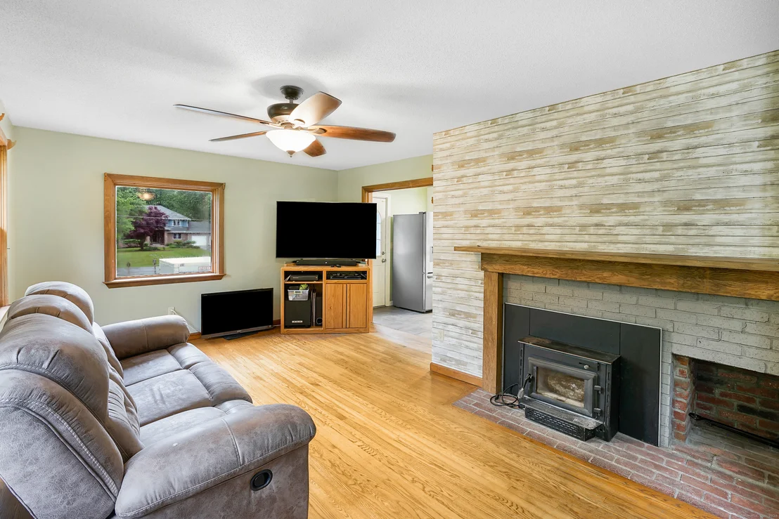 Photo of 650 Goose Lane