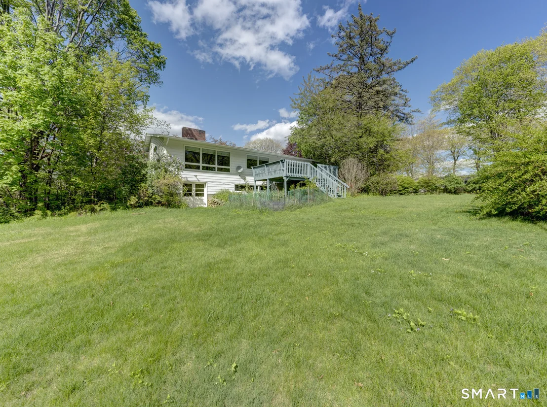 Photo of 284 Chestnut Hill Road