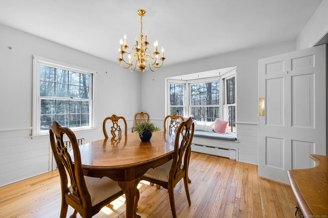 Photo of 341 Greenwoods Road