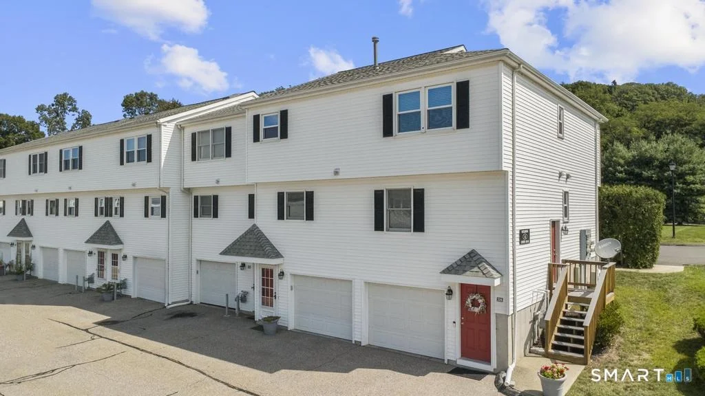 Photo of Unit 39 at 39 Commodore Commons