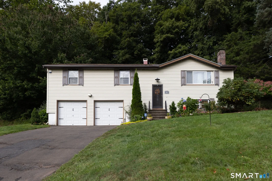 Photo of 306 Wintergreen Avenue