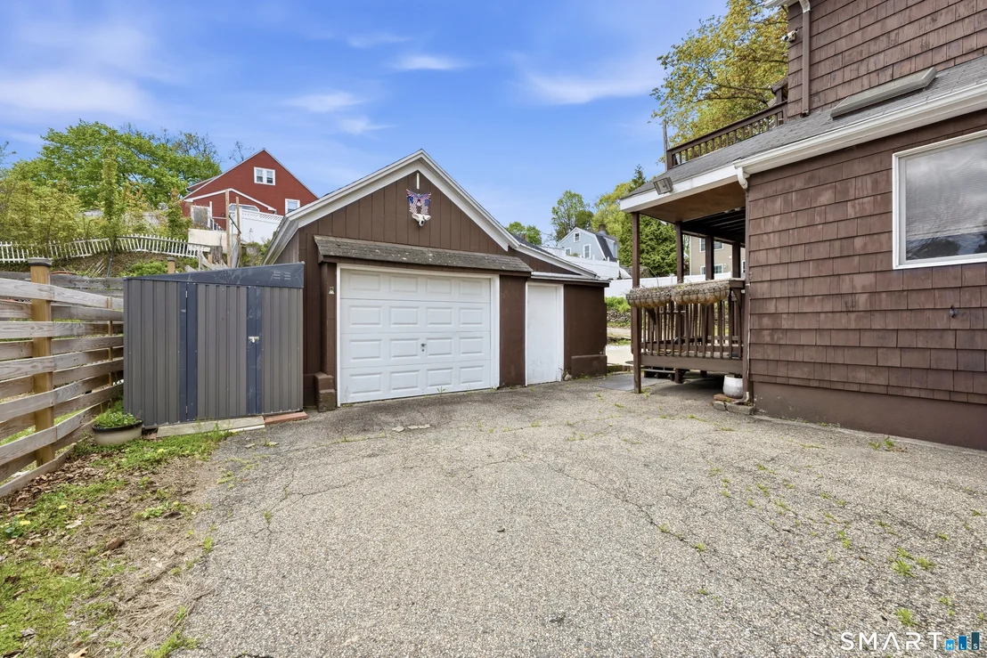 Photo of 112 Howe Avenue