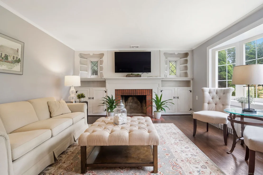Photo of 297 Pinehurst Road