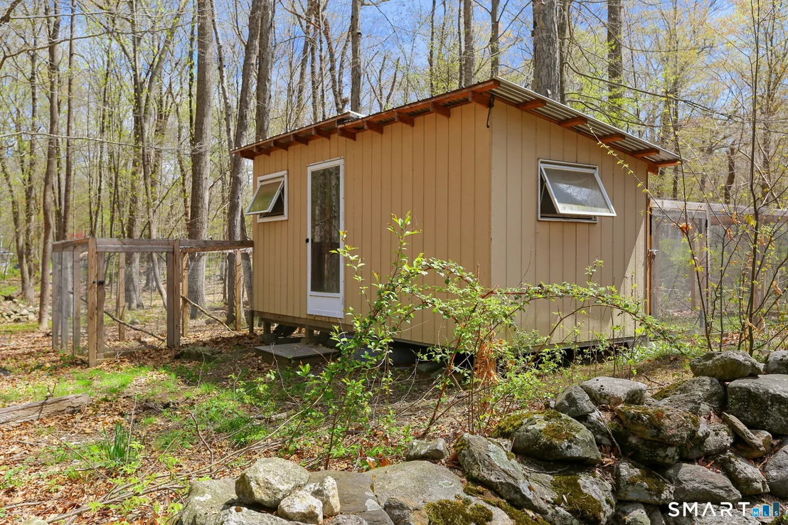 Photo of 208 Wildflower Lane