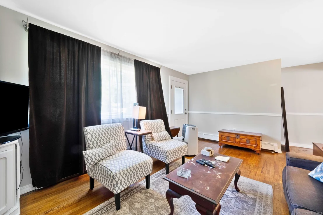 Photo of 2807 Ellington Road
