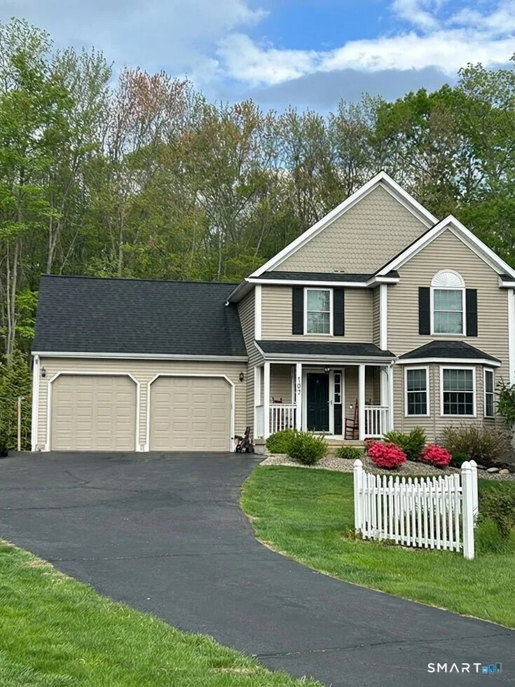 Photo of 107 Amherst Drive
