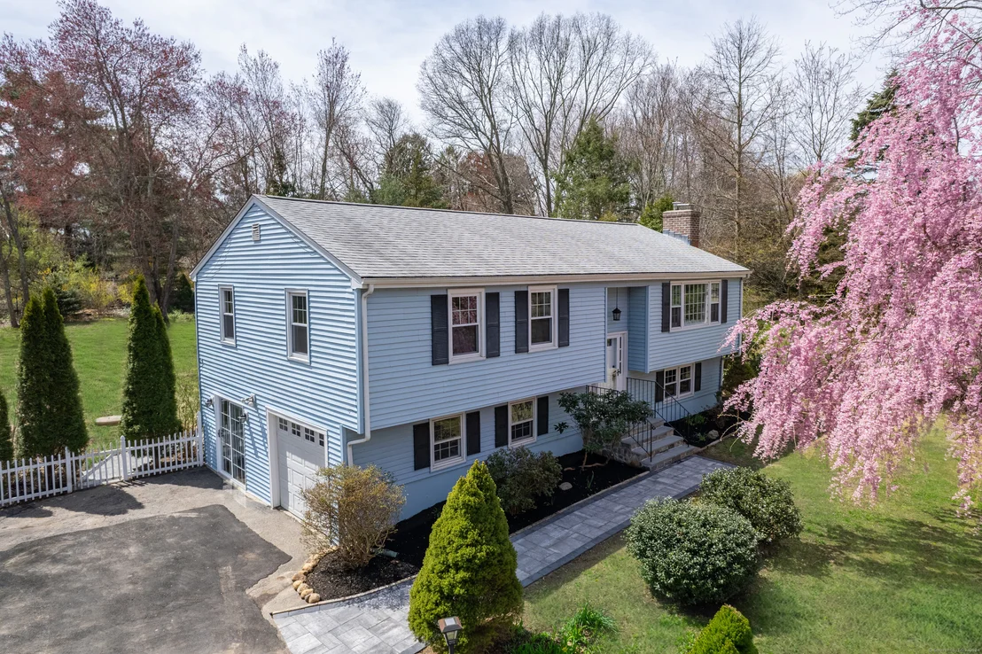 Photo of 86 Sandelwood Drive