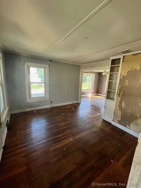 Photo of 294 Maple Avenue